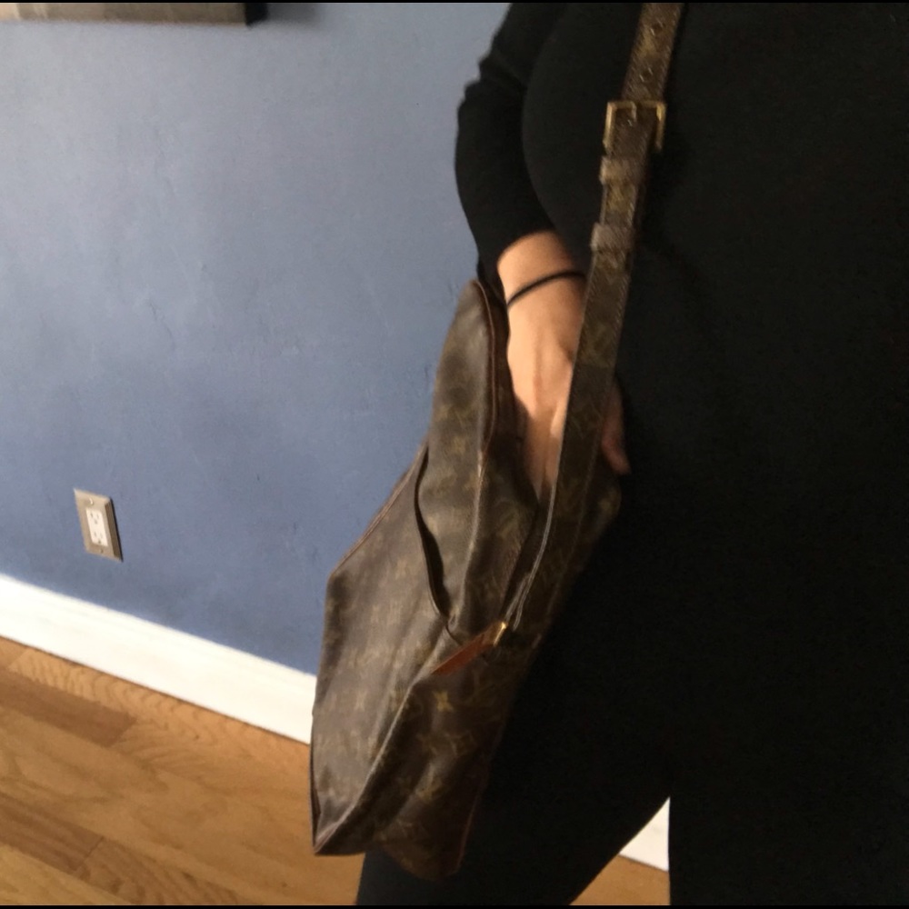 Vintage Louis Vuitton Marceau Monogram Canvas Crossbody Bag in Monogram Canvas - Picture 7 of 8